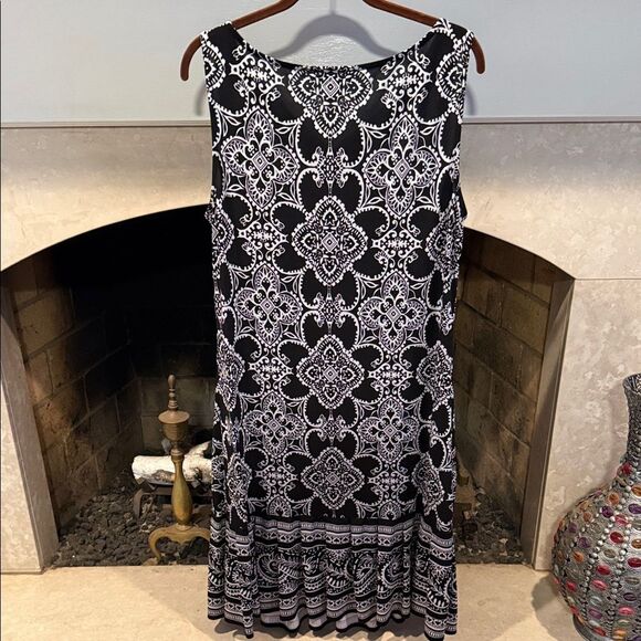White House Black Market Black and White Midi Dress Size Large - Picture 4 of 5